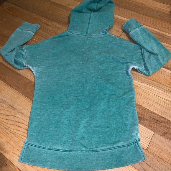 Disney’s tsum tsum girls Christmas sweater - Picture 4 of 4